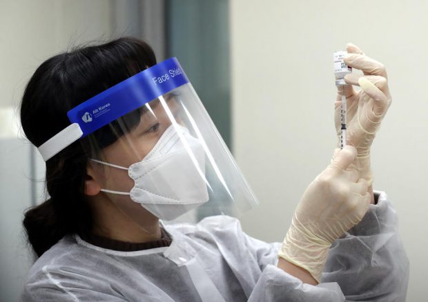 Anchetă în Coreea de Sud, după ce două persoane au murit la câteva zile după vaccinarea anti-COVID cu AstraZeneca