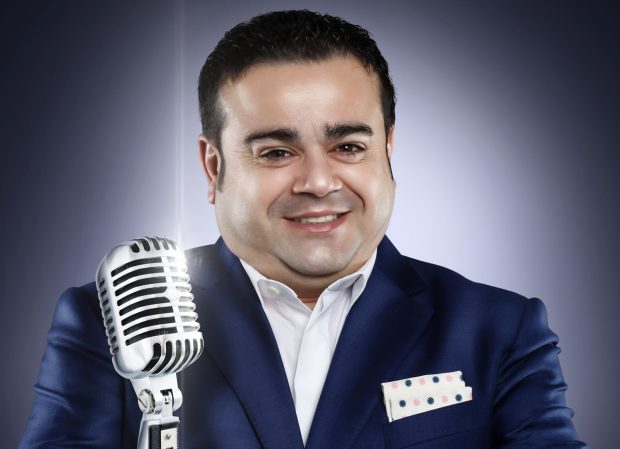 Imagine Stire Anunțul făcut de Adi Minune, după 30 de ani de căsnicie. Apariție rară alături de Cati, în direct la TV | 2review.ro