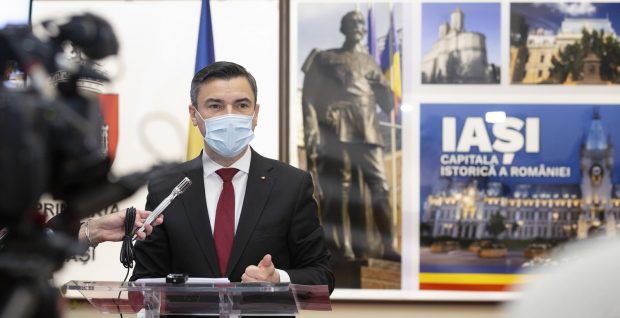 Primarul Mihai Chirica vrea lockdown în Iași „măcar două săptămâni, pentru a opri răspândirea COVID”