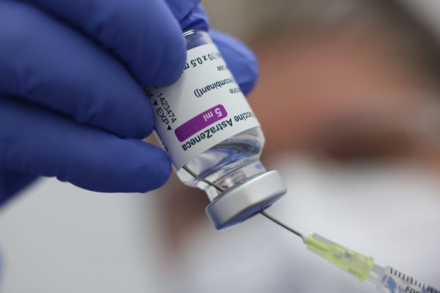România renunţă la vaccinarea cu serul anti-COVID de la AstraZeneca