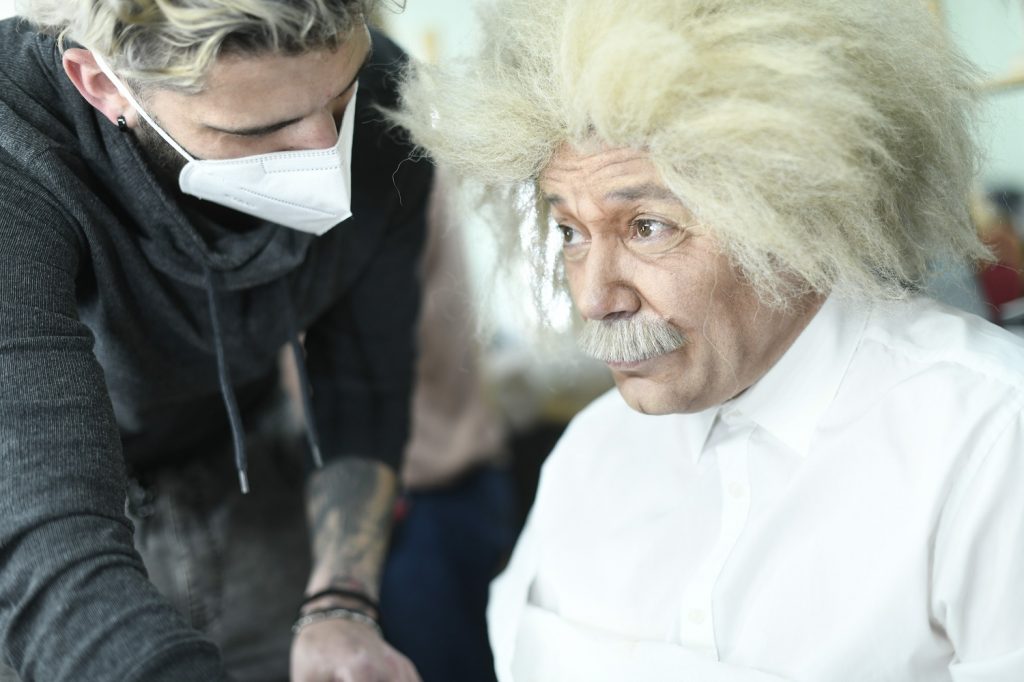 „iUmor” sezonul 10 - Petre Roman a urcat pe scena de la Antena 1 și a făcut glume pe seama juraților