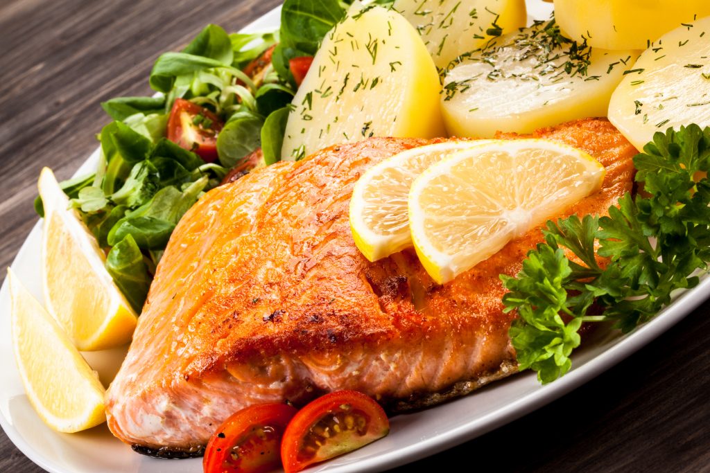 Somonul, un pește bogat în Omega 3