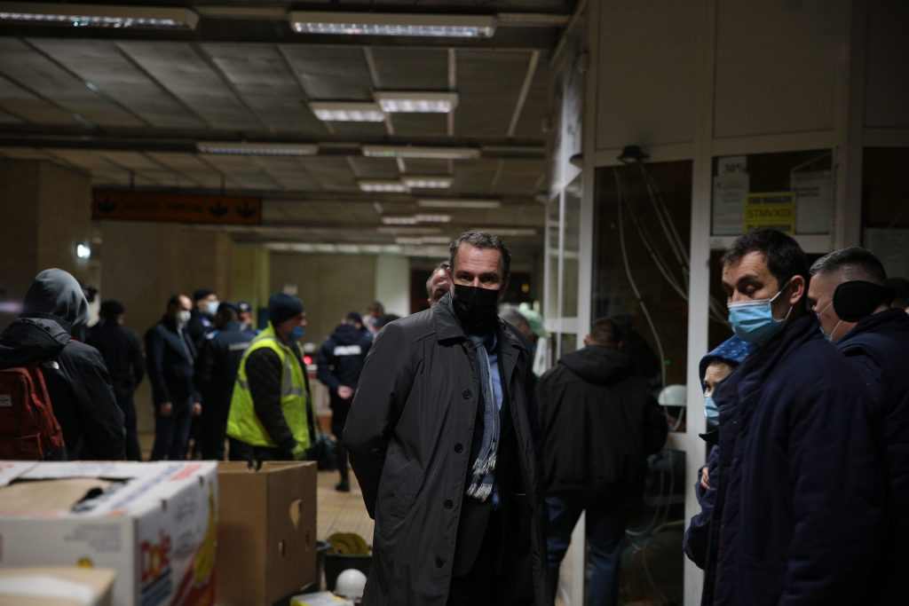 REPORTAJ. Cronica unei lupte inegale: om vs chioșc. Cum a ajuns directorul Metrorex să pună mâna pe rangă