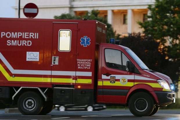 O fetiță și un băiat au căzut în râul Bistrița. Ambii copii sunt resuscitați de medici