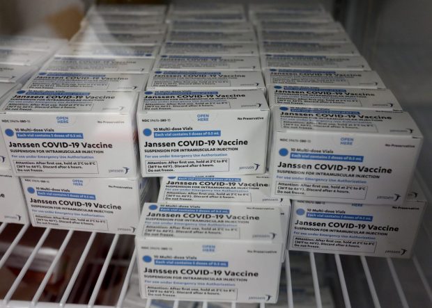 România primește o nouă tranșă de 300.000 de doze de vaccin Johnson & Johnson