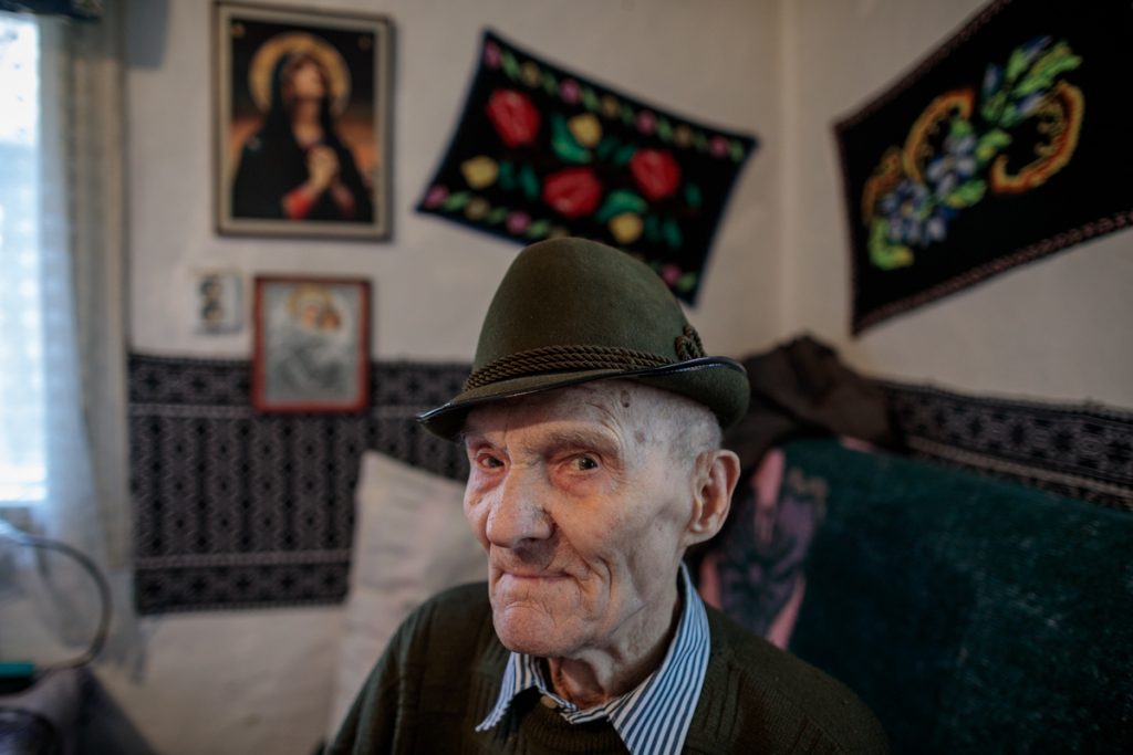 Pălăria verde e prefereta lui Gheorghe Cotos