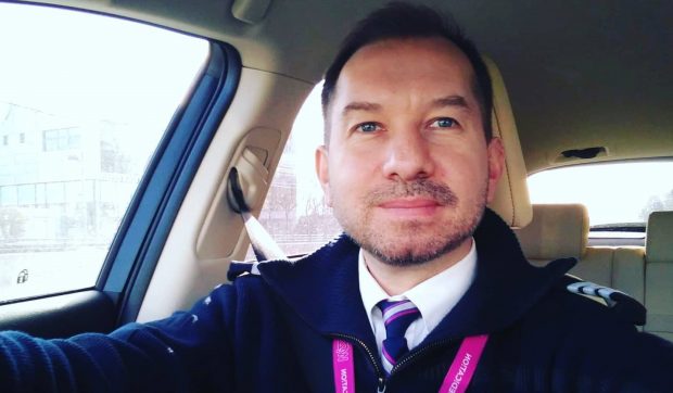 Imagine Stire Motivul pentru care Mihai Sturzu, fost membru Hi-Q, nu e căsătorit la 41 de ani. „Ea muncește mult” | 2review.ro