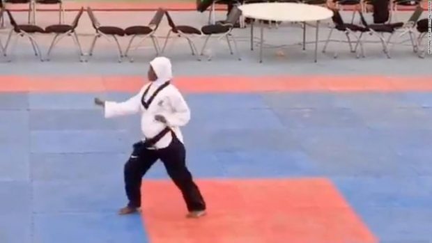 VIDEO | O sportivă din Nigeria gravidă în opt luni a câștigat un concurs de taekwondo