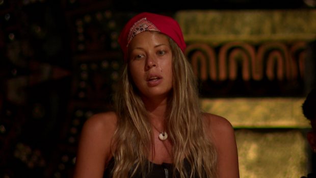 Imagine Stire Ce s-a întâmplat cu relația Roxanei Nemeș, cât timp a fost la „Survivor România”. Artista a spus adevărul | 2review.ro