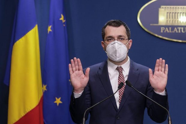 Vlad Voiculescu acuză DSP București că peste 4.000 de teste pozitive au dispărut din raportările COVID înaintea congresului PNL. Reacția instituției