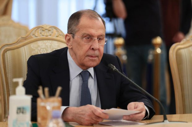Rusia închide misiunea la NATO, după ce 8 diplomați au fost expulzați pentru spionaj