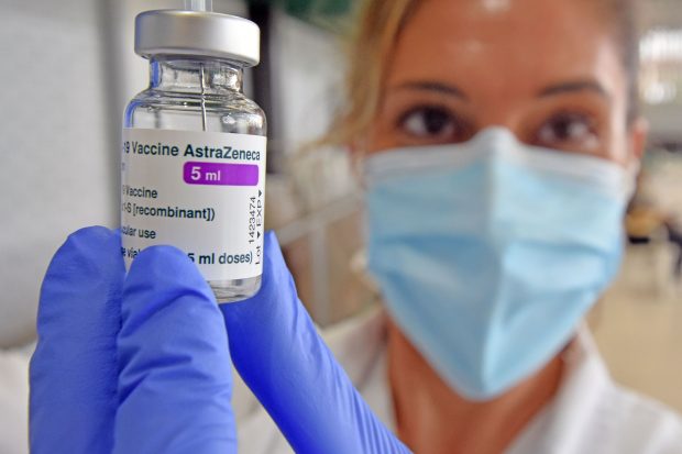 Persoanele vaccinate cu prima doză de AstraZeneca și care au amânat rapelul cu peste 3 luni pot primi un vaccin pe bază de ARN mesager