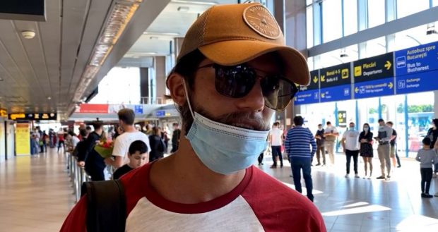 Imagine Stire Bogdan Urucu a ajuns în România, după eliminarea de la „Survivor”. Primele declarații din aeroport | 2review.ro