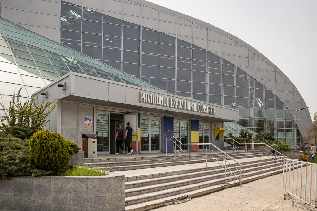 De Paște, la mare, „oferta” de vaccinare fără programare nu a prins la turiști: „Cei pe care îi vedeți aici sunt constănțeni”