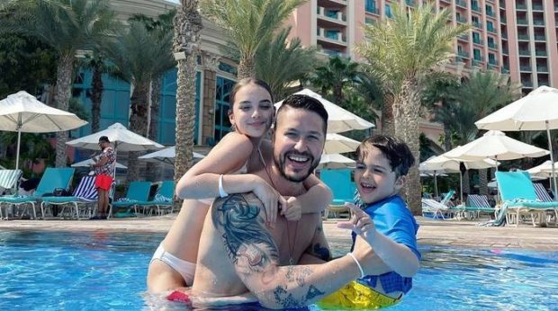Imagine Stire Jorge a rămas fără cardul bancar în Dubai. „Mulţumesc pentru vacanţa asta superbă” | 2review.ro