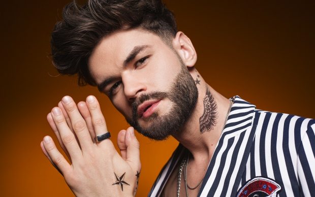 Imagine Stire Edward Sanda știe „Ce le place fetelor”. Ce surpriză le face fanilor viitorul soț al Cleopatrei Stratan | 2review.ro