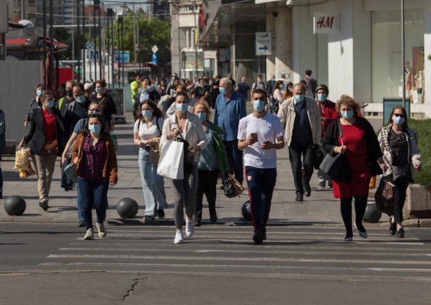 Record de cazuri noi în București: 2.559, cel mai mare număr de la debutul pandemiei