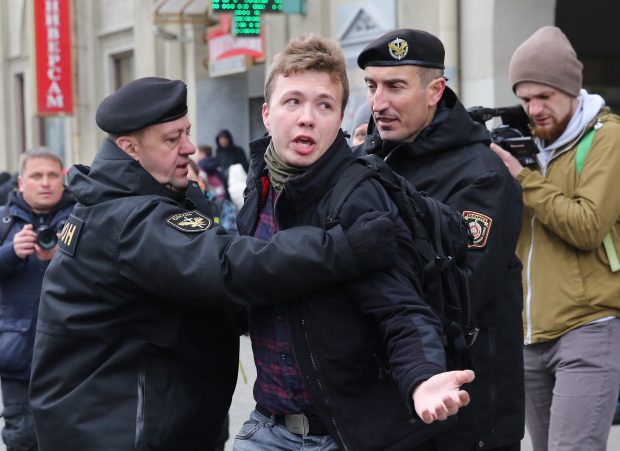 Numărul jurnaliștilor închiși din cauza anchetelor lor, la un nou record. „Un an negru pentru libertatea presei”