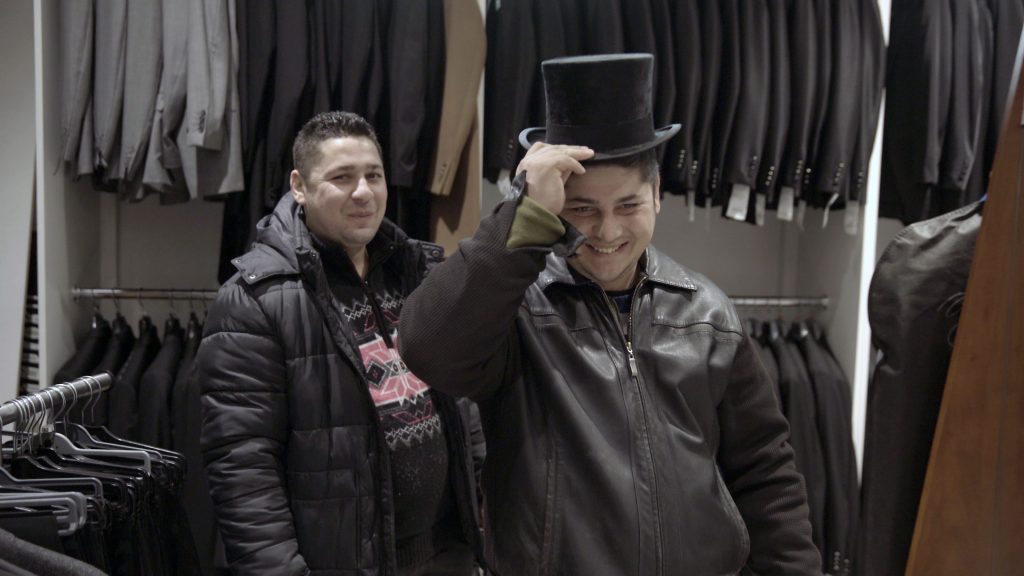 INTERVIU. Ce a descoperit un DJ suedez care pune manele în cluburile din Stockholm atunci când a locuit în Ferentari: „Mă așteptam să fie iad. N-a fost așa”