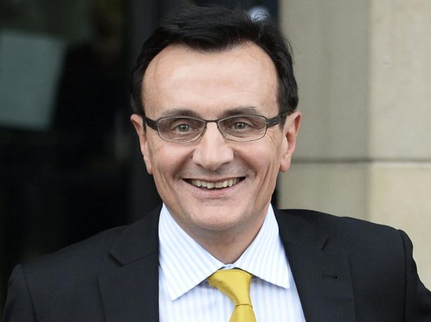 Directorul executiv al companiei AstraZeneca, acuzat că ar urma să primească un „bonus obscen”