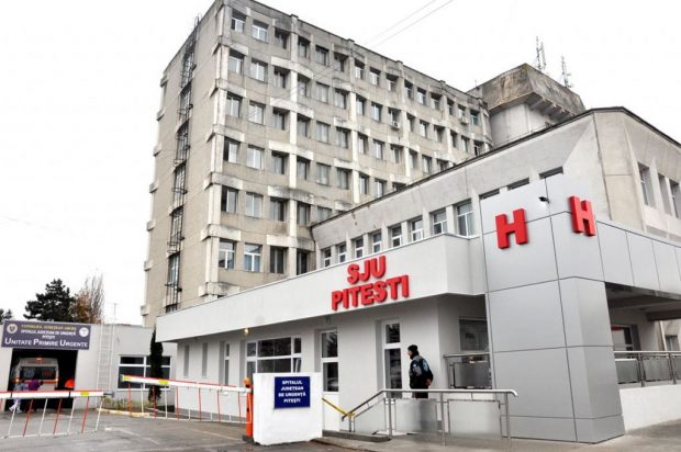 Un pacient de la Spitalul de Urgență din Pitești a murit după ce a căzut de la etajul 6