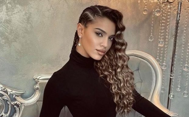 Imagine Stire Karmen Simionescu s-a confruntat cu depresia postnatală. „Am început să mă duc la psiholog” | 2review.ro