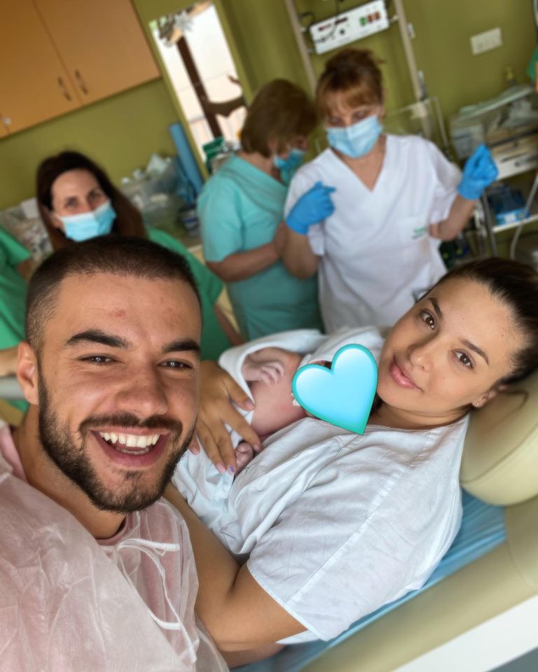 Cântărețul Culiță Sterp a devenit tată. Prima imagine cu bebelușul