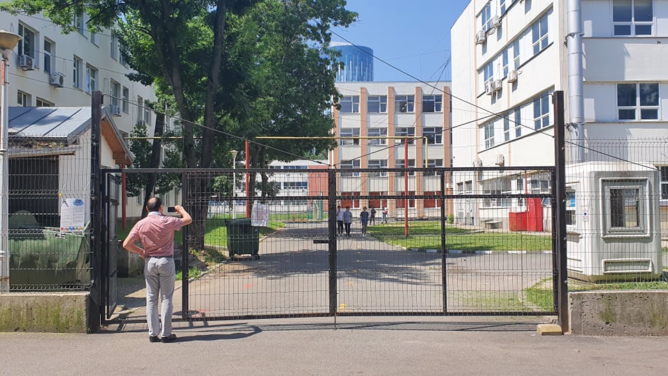 Reportaj. Proba la matematică de la Evaluarea Națională, după școala făcută în pandemie. „Ne simțim lăsați de izbeliște”
