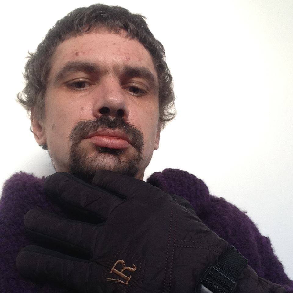 Poetul Dan Sociu, în rubrica de cultură a Libertății: „Pe Dumnezeu îl găsești dacă faci bine celor care au nevoie”