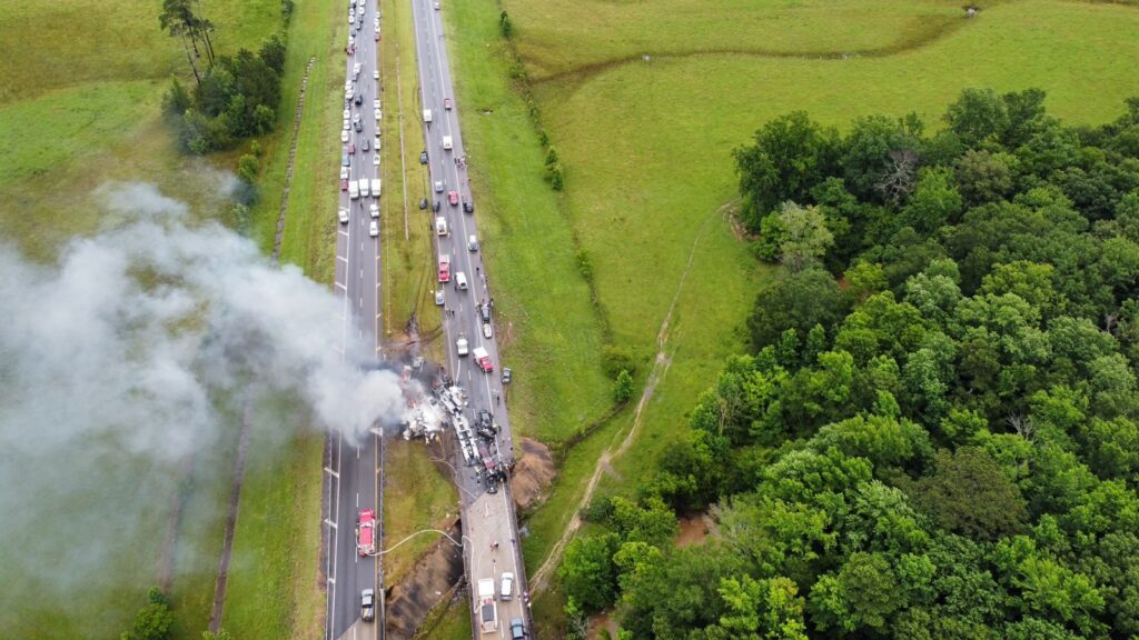 Nouă fetițe, una dintre ele o bebelușă de 9 luni, moarte într-un accident pe o autostradă din Statele Unite