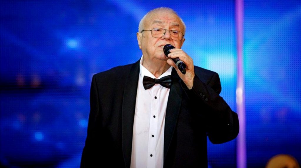 Cu ce se confruntă Alexandru Arșinel după ce a fost infectat cu COVID-19. „Merg săptămânal la spital”