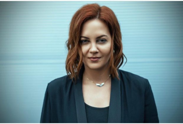Imagine Stire Cine este iubita lui Cristi Mitrea. Și-a început cariera în televiziune la vârsta de 12 ani, când a apărut în „Abracadabra” | 2review.ro