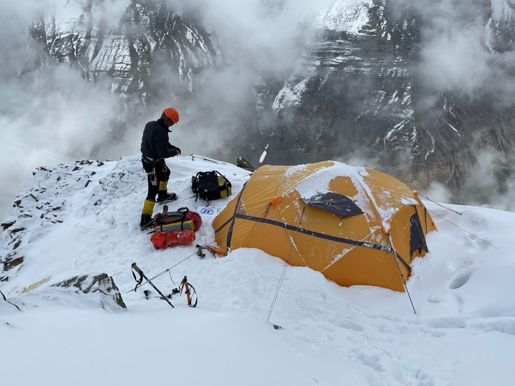 Interviu cu Horia Colibășanu despre costurile și riscurile alpinismului: „Toți sunt obsedați: Vârful, vârful!”