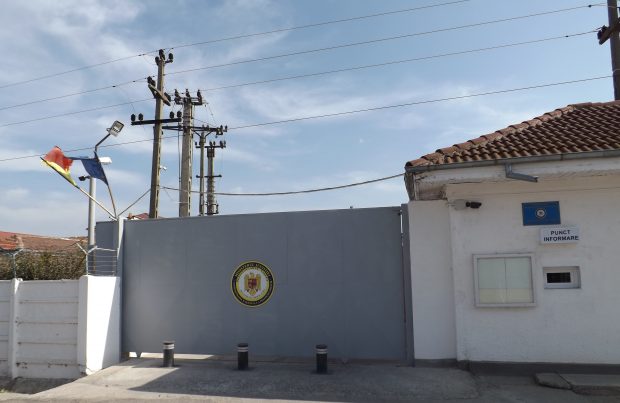 Un deținut s-a spânzurat în Penitenciarul Vaslui. Bărbatul era condamnat la închisoare pe viață pentru că și-a ucis tatăl