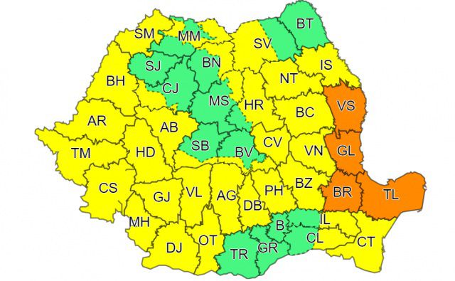 Caniculă, de azi, în aproape toată țara. Care sunt zonele vizate de cod galben și cod portocaliu