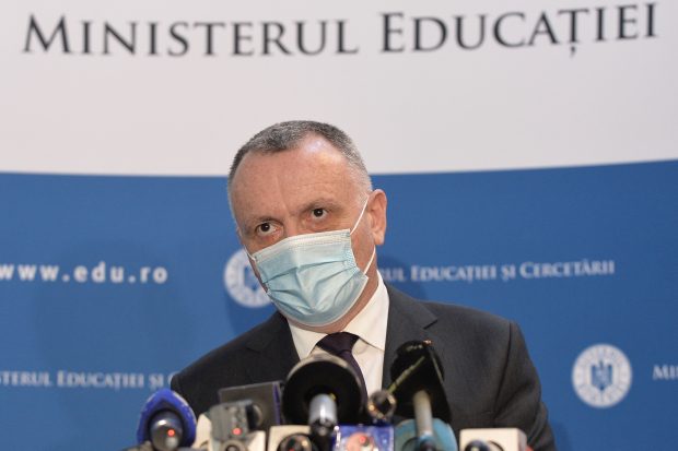 Cîmpeanu, despre cazul primarului cercetat pentru violul unei minore: Deciziile ar trebui să fie drastice