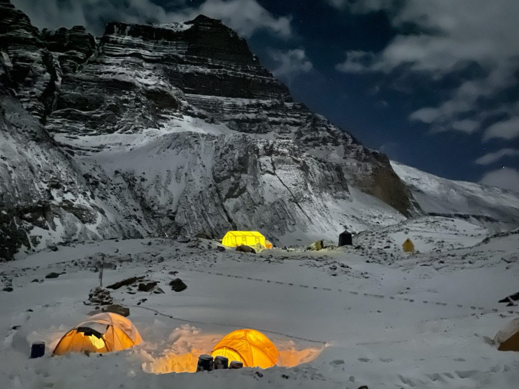 Interviu cu Horia Colibășanu despre costurile și riscurile alpinismului: „Toți sunt obsedați: Vârful, vârful!”
