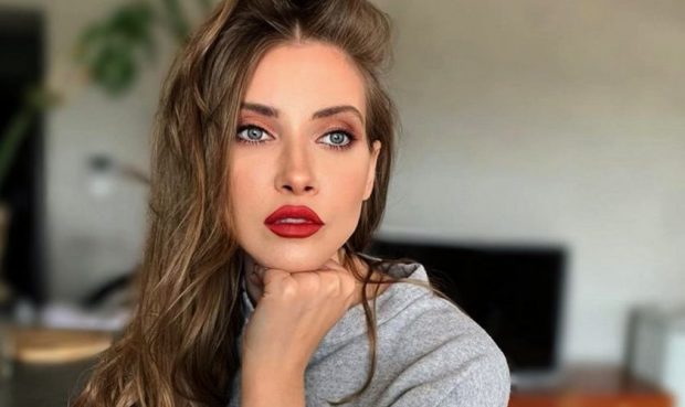 Imagine Stire Motivul pentru care Iulia Albu a păstrat numele fostului soț, după divorț. „Să clarificăm acest subiect” | 2review.ro