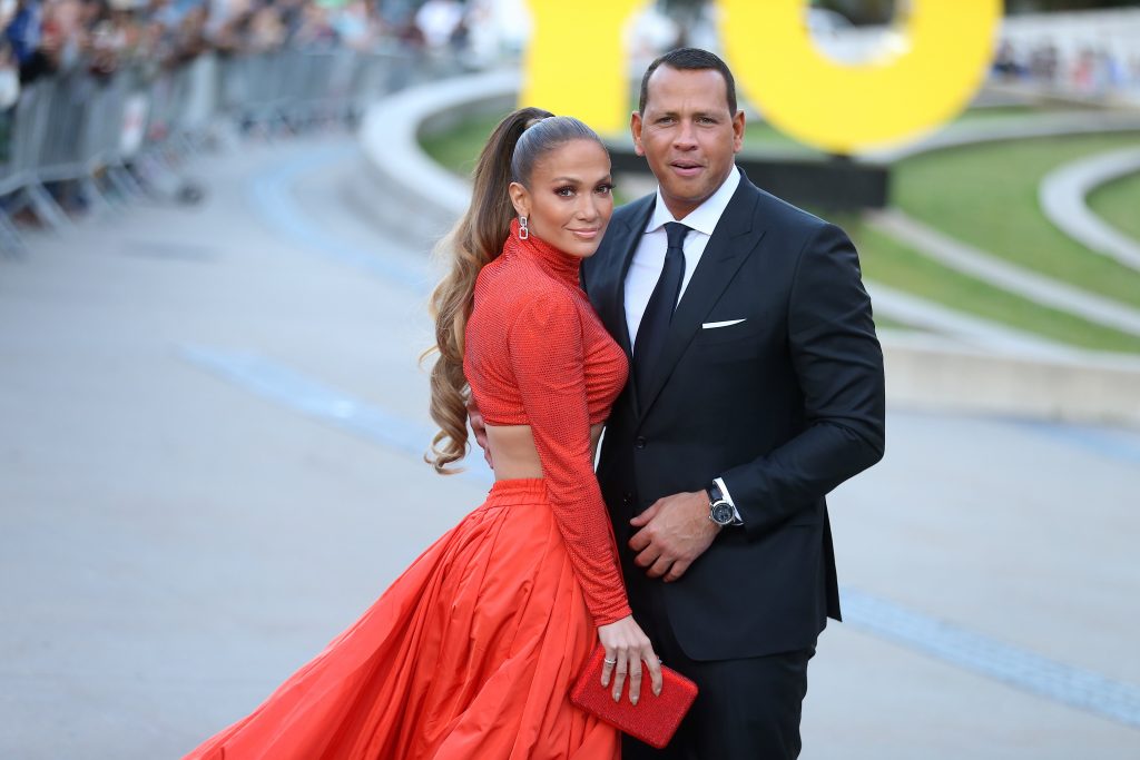 Jennifer Lopez și Ben Affleck au fost surprinși sărutându-se. Diva s-a despărțit de logodnic acum două luni