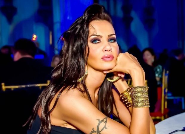 Imagine Stire Motivul pentru care Oana Zăvoranu a mers la vrăjitoare. „Acolo s-a rupt lumea mea” | 2review.ro