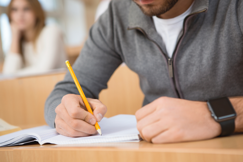 Bac Economie 2021. Astăzi Are Loc Proba Scrisă La Economie La Bacalaureat - Vimarsana News