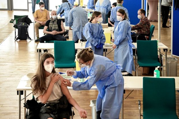 Motivele celor care refuză vaccinarea, într-un studiu din Germania. „Experiența personală joacă un rol major”
