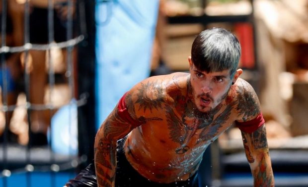 Imagine Stire Zanni este singurul concurent de la „Survivor România” care are voie să se tundă. „Îl dădea afară instant” | 2review.ro