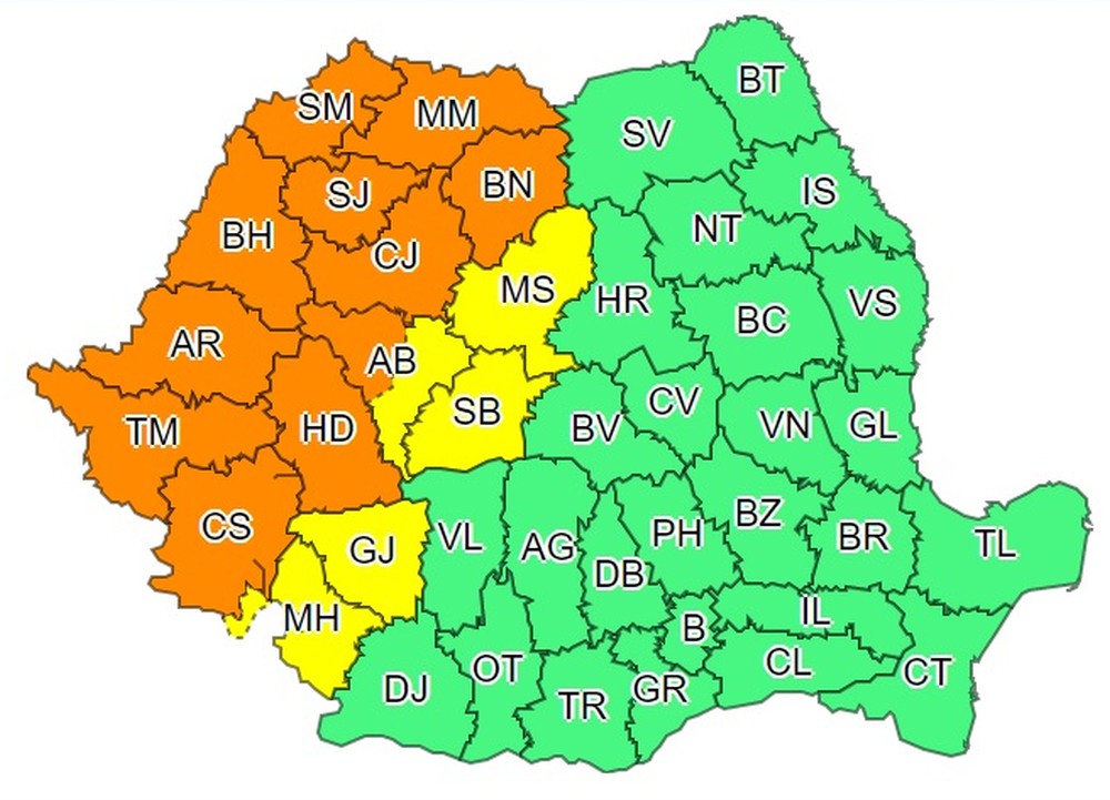 România, împărțită între vijelii și caniculă. Vestul țării, sub cod portocaliu de furtună