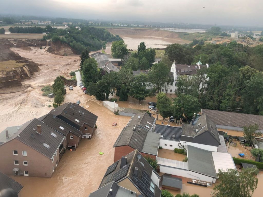 Experții climatici, șocați de amploarea inundațiilor din Germania: „Aceasta este noua normalitate”