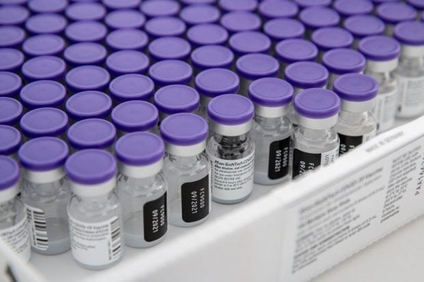 BioNTech estimează că va câștiga 17 miliarde de euro în acest an de pe urma vaccinului anti-COVID Pfizer