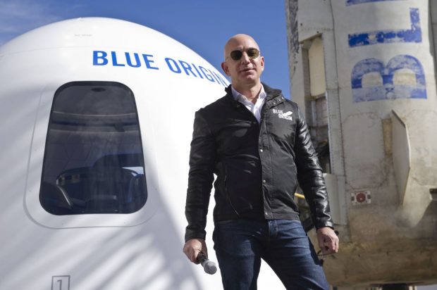 Miliardarul Jeff Bezos plănuiește să construiască un parc de afaceri spațial. Când ar urma să fie lansat