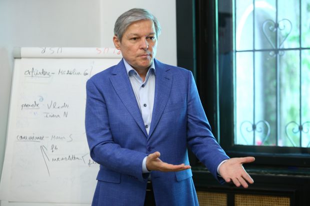 Dacian Cioloş: Dacă voi câştiga preşedinţia USR PLUS, în 2023 îmi voi depune mandatul