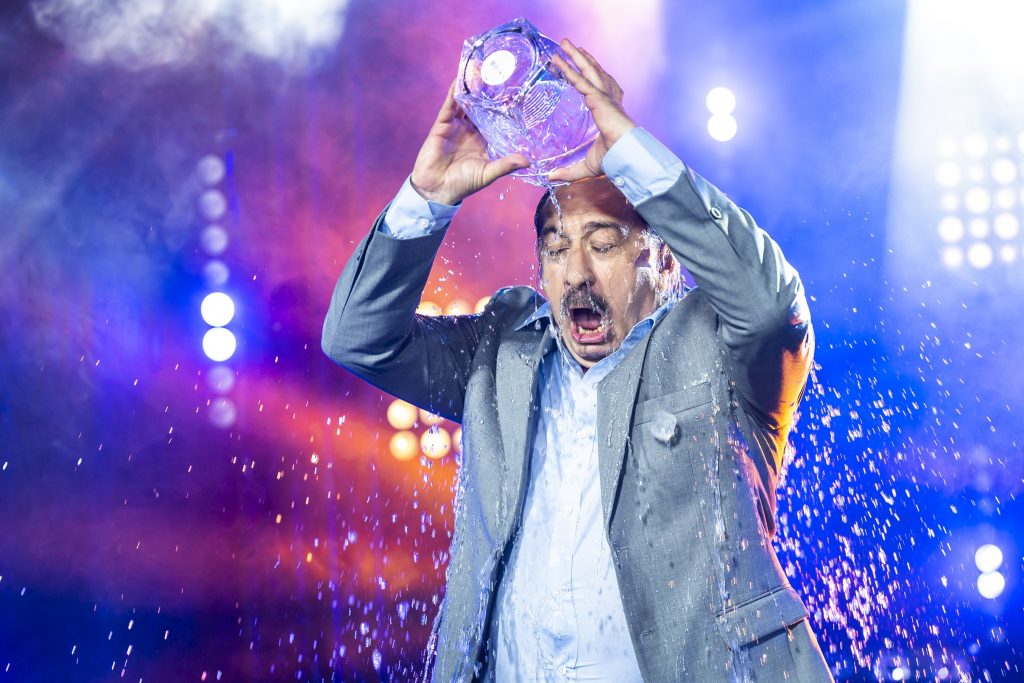 Paula Chirilă și Romică Țociu, co-prezentatori la „Splash! Vedete la apă”, la Antena 1