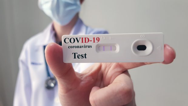 Testele rapide antigen vor putea fi efectuate în cabinetele medicilor de familie
